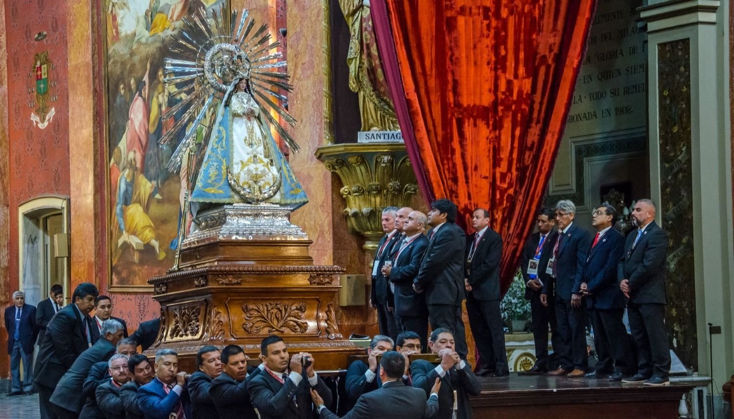 Salta comienza a vivir el Milagro: este sábado será la entronización del Señor y la Virgen